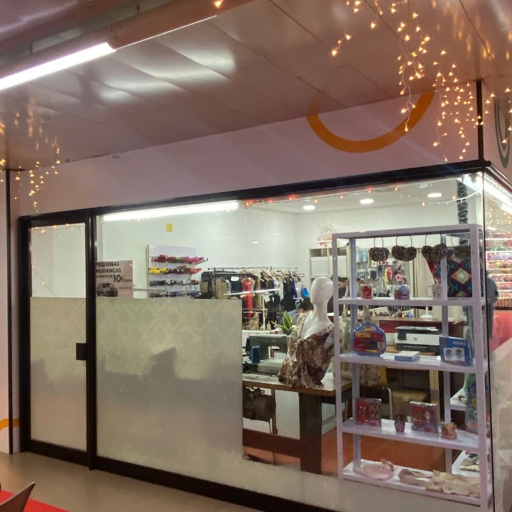 Maison Vitoria - Modista - Arranjos de Costura