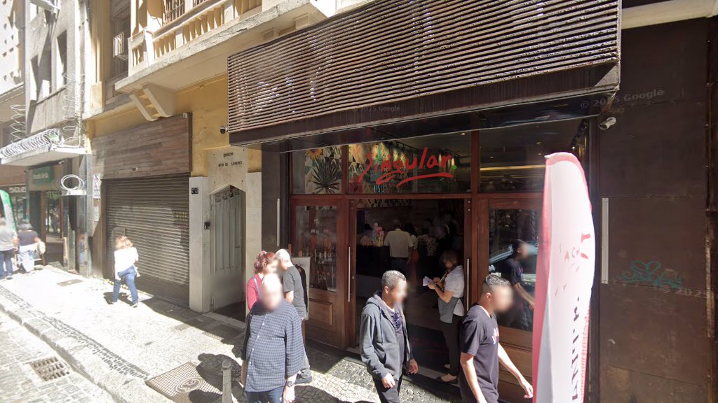 Costureira Maria Macario