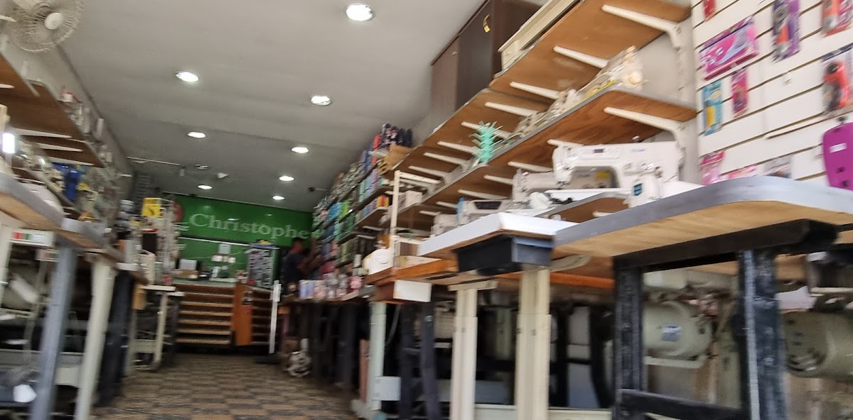 Singer - Christopher Maquinas de Costura