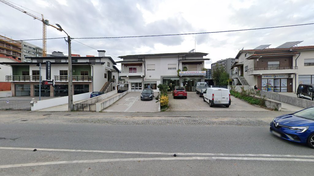 Carmo – Arranjos de Roupa