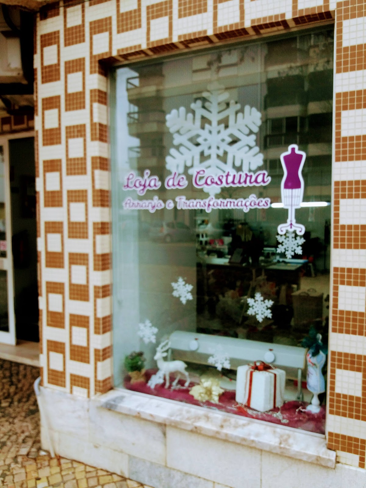 Loja de Costura, Arranjo e Engomadoria