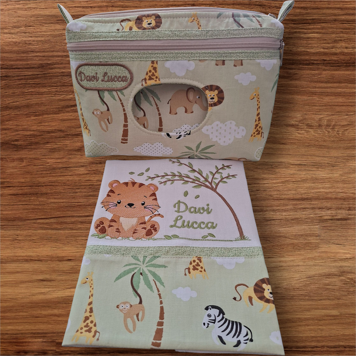 Atelie Yara Praxedes Bordados e Costura Criativa.