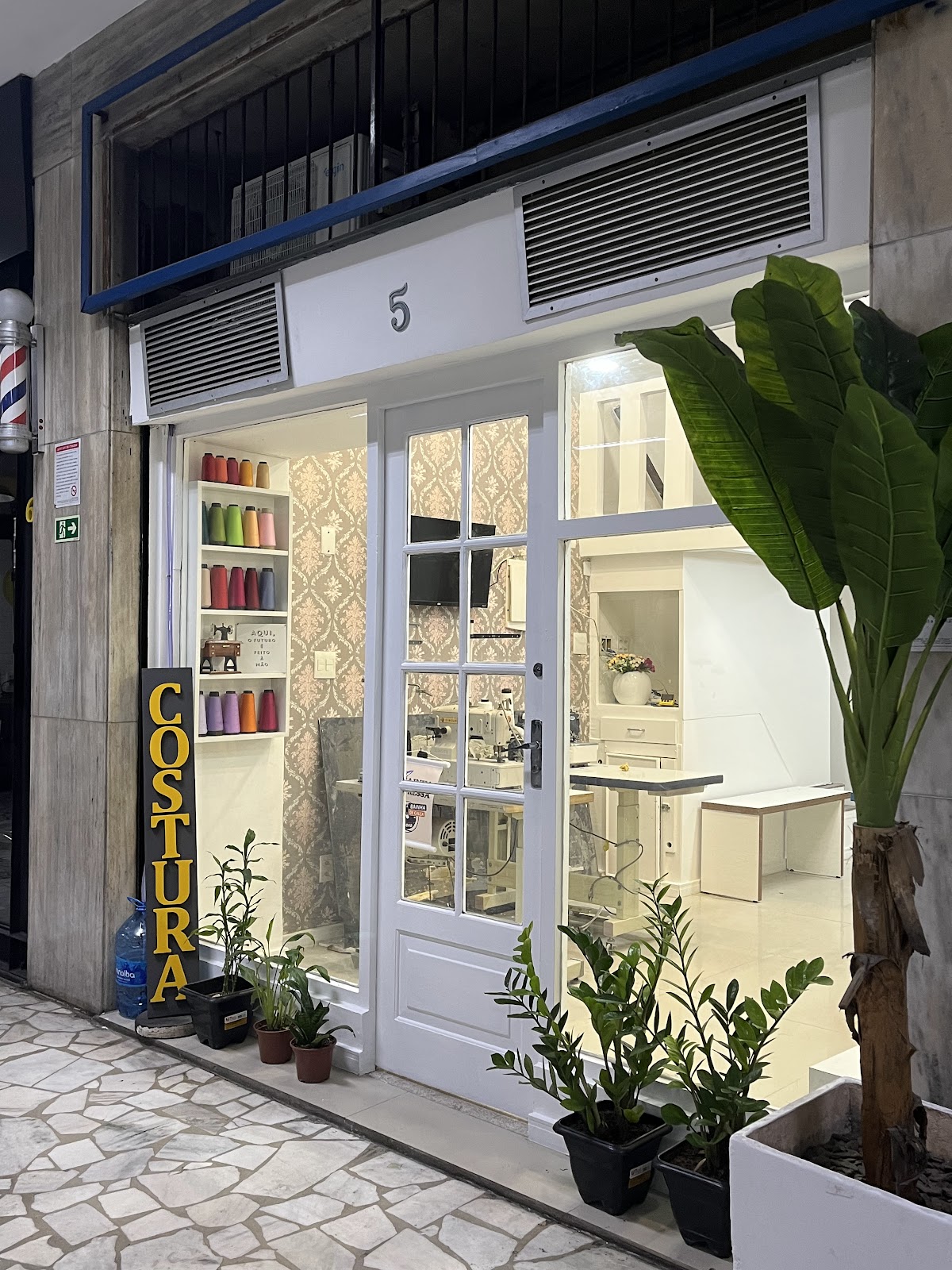 Atelier de Costura da Mery Consertos de Roupas Em Geral