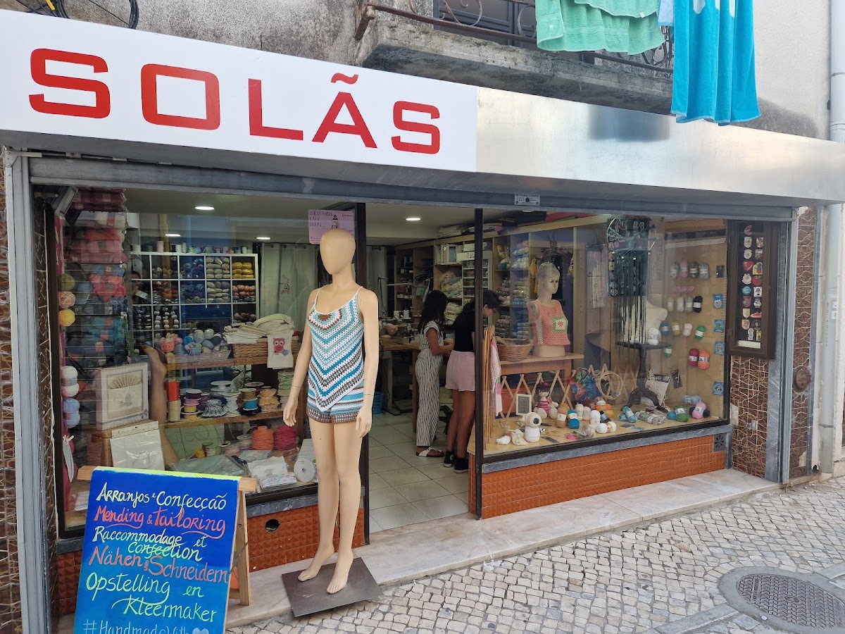 Solãs - Retrosaria e Arranjos