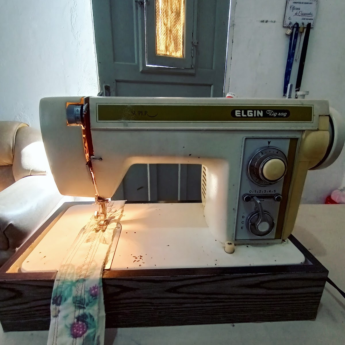 Consertos de Máquinas de Costura A Domicílio