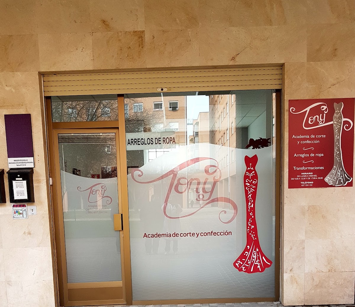 Academia de Corte y Confección Tony Cocera