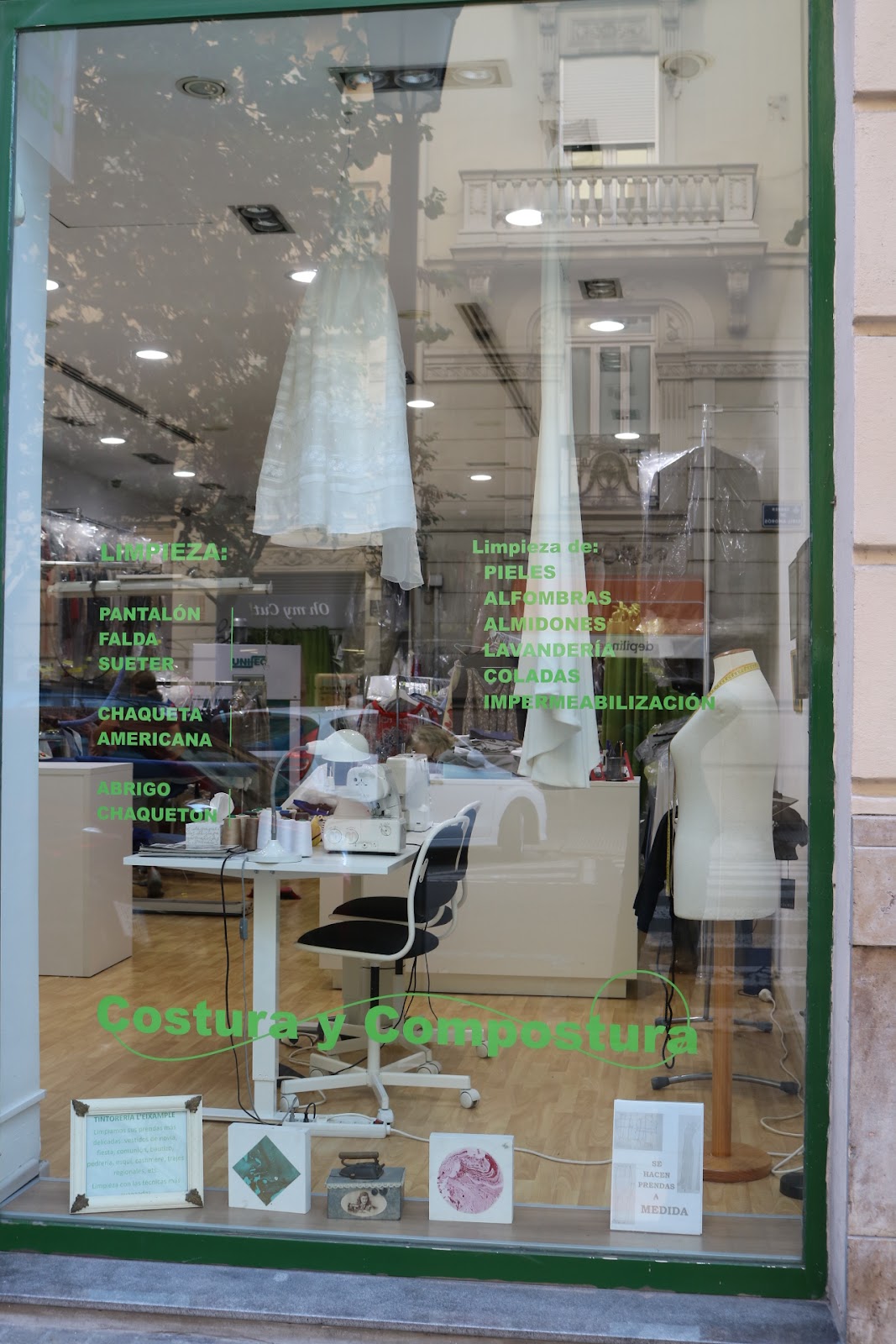 Arreglos y Composturas Tintorería L'eixample