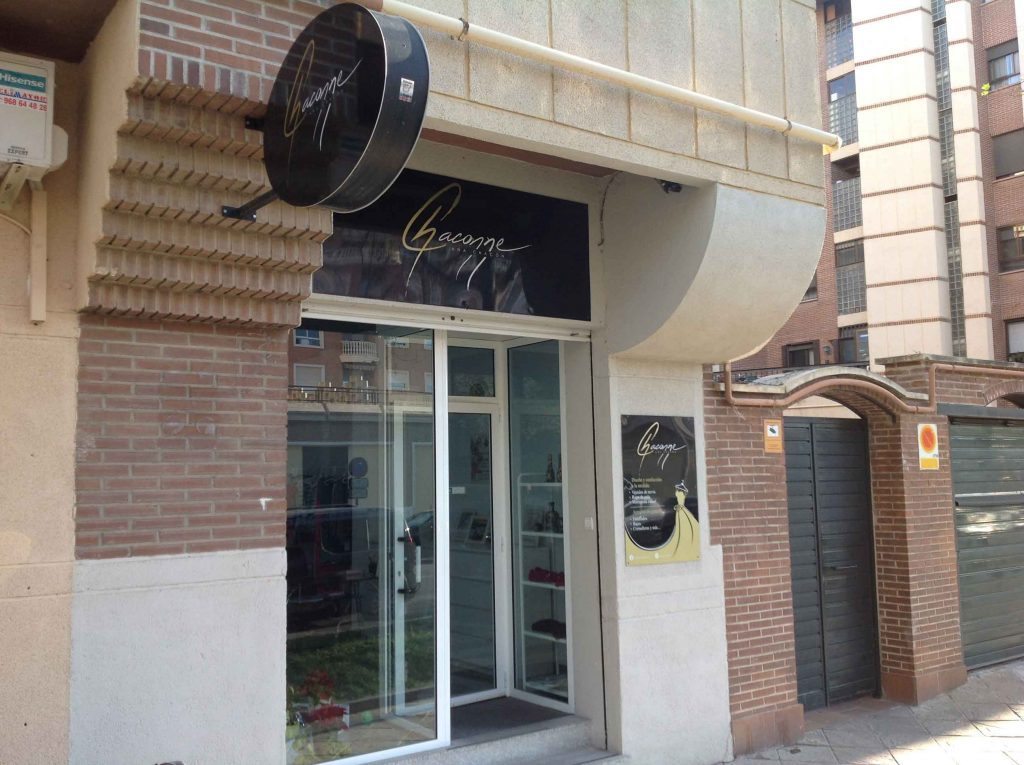 Chaconne Diseñadora de Moda de Alta Costura.