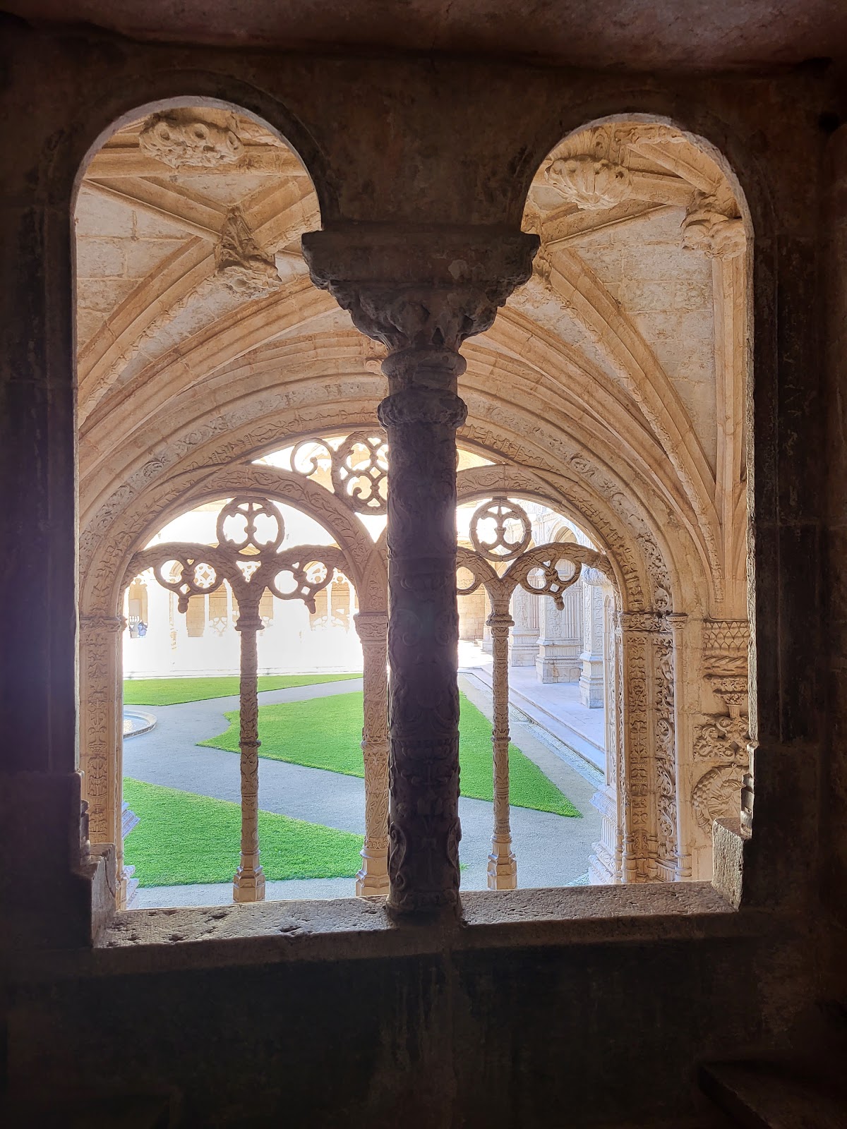 Mania de Arranjar, Unipessoal lda